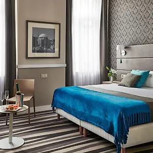 **** Hotel Basilica Hongarije