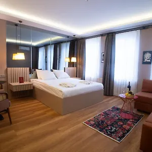 https://portus-house-istanbul.istanbul-turkeyhotels.com